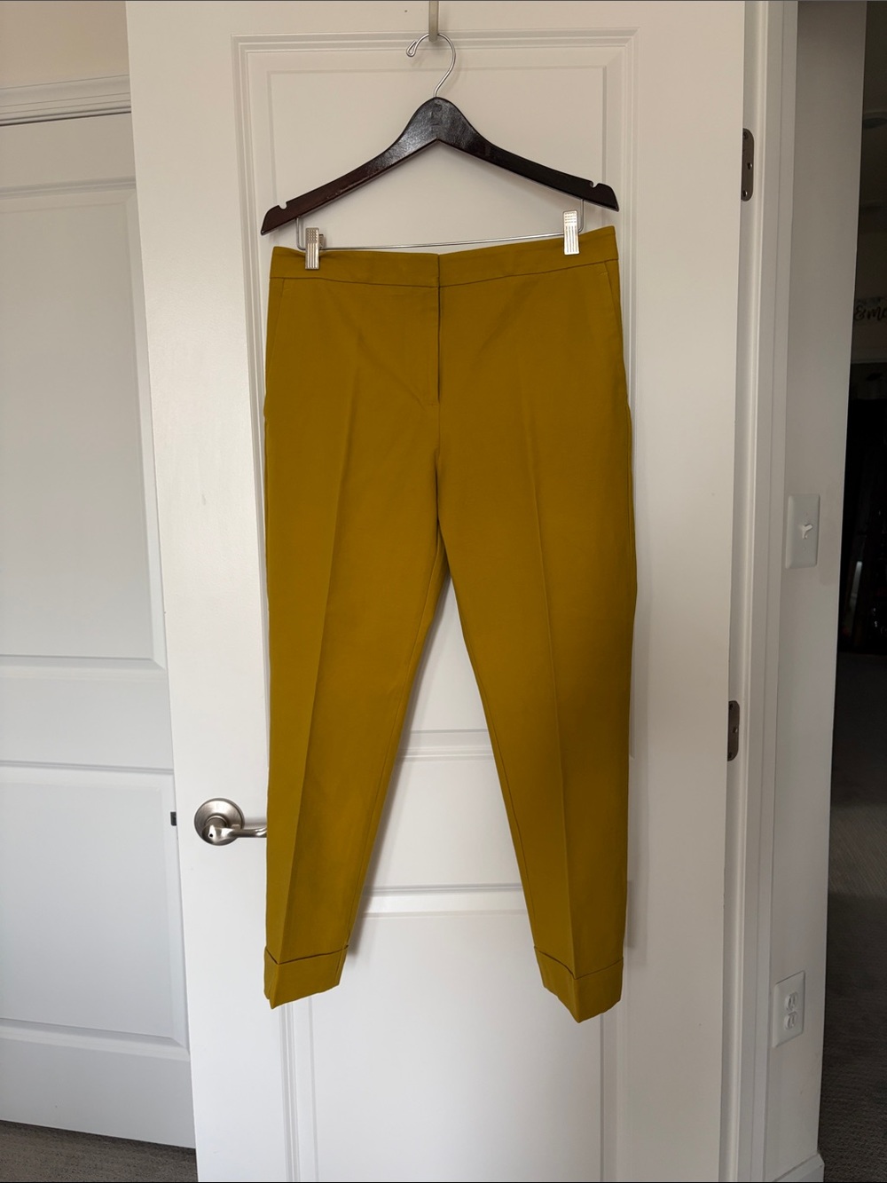 Ann Taylor Mustard Cropped Tailored Pants